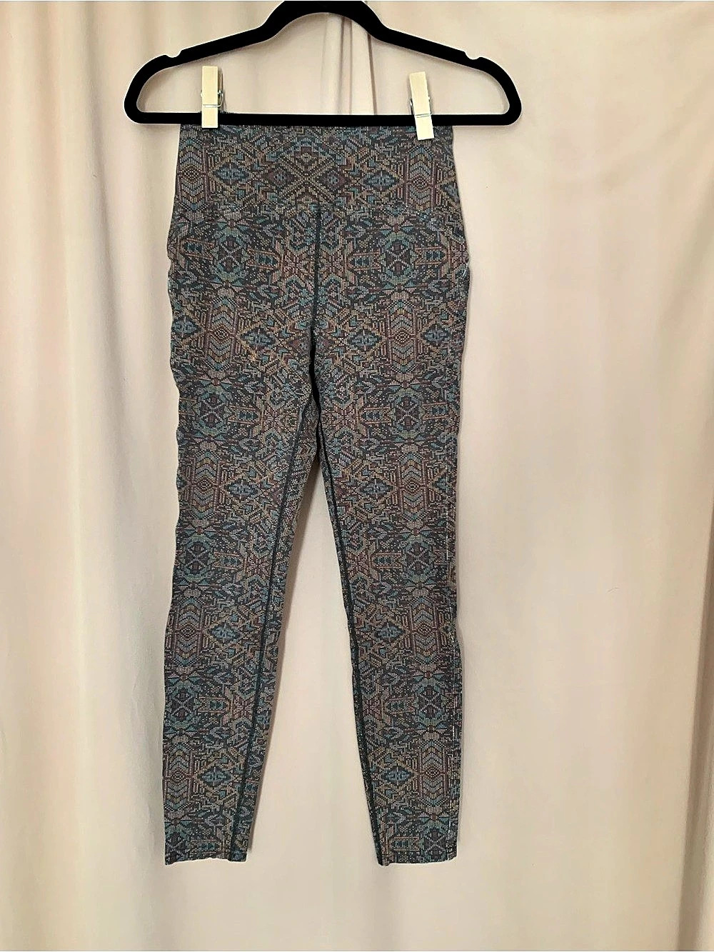 prAna Geometric Print Leggings in Geometric Pointilism Like New